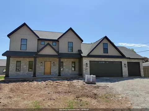 409 Jerelyn Ct, Combined Locks, WI 54113