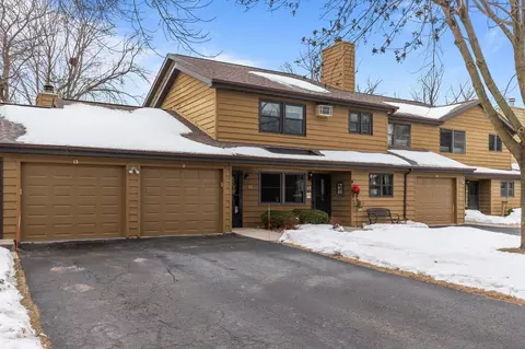 921 Babcock St #11, Neenah, WI 54956