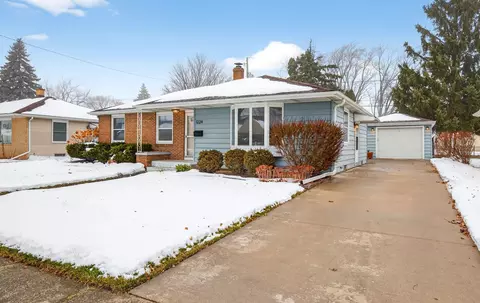 Exterior - 1224 E Marquette St, Appleton, WI 54911 photo 2 of 9