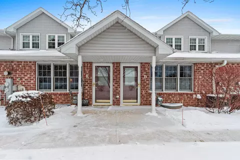 2575 Telluride Trl #E, Howard, WI 54313