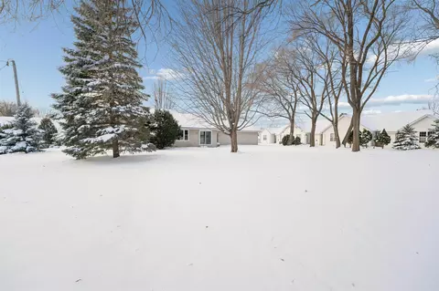 Exterior - 2918 N Appleton St, Appleton, WI 54911 photo 7 of 16