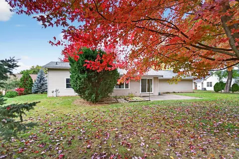 Exterior - 2918 N Appleton St, Appleton, WI 54911 photo 9 of 16
