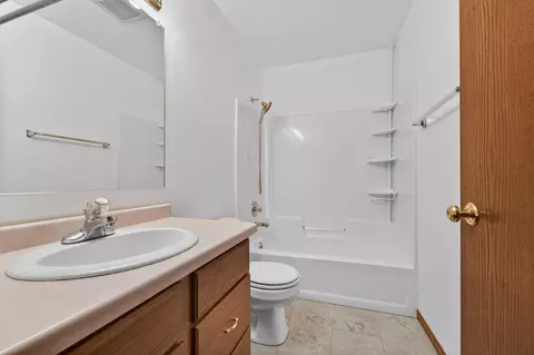 Bath - 2918 N Appleton St, Appleton, WI 54911 photo 3 of 3