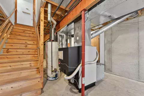 Entry Way - 2918 N Appleton St, Appleton, WI 54911 photo 5 of 5