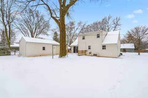 Exterior - 107 Ramlen Ct, Appleton, WI 54915 photo 4 of 6