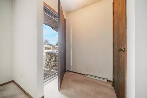 Entry Way - 3531 W Sunnyview Rd, Appleton, WI 54914 photo 1 of 2