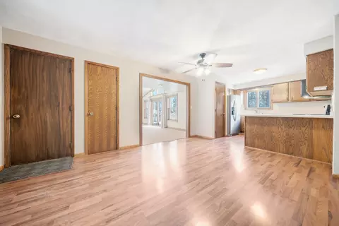 Living - 3531 W Sunnyview Rd, Appleton, WI 54914 photo 5 of 7