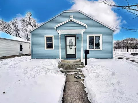 9 Armstrong Ct, Kaukauna, WI 54130