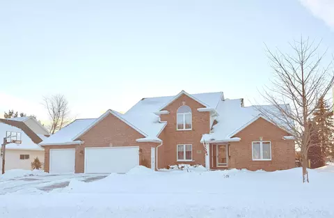 124 Shelley Ln, De Pere, WI 54115