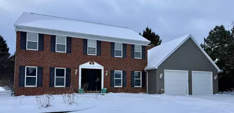 2421 W Twin Willows Dr, Appleton, WI 54914