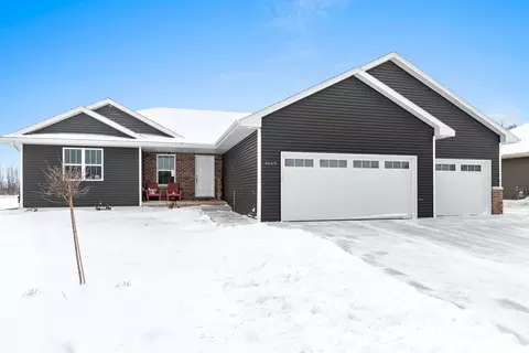 4669 Richard Ln, Green Bay, WI 54313