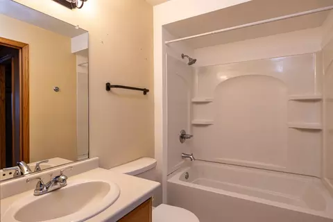 Bath - n9689 Gina Drive, Appleton, WI 54915 photo 3 of 3