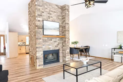 Living - w3829 Highview Drive, Appleton, WI 54913 photo 3 of 4