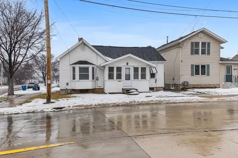 356 W 9th Ave, Oshkosh, WI 54902