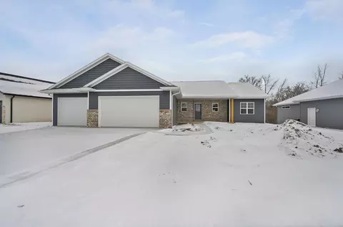 2580 N Stellita Cir, De Pere, WI 54115
