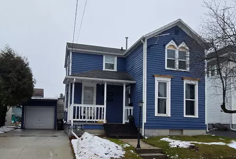 505 St Clair St, Manitowoc, WI 54220