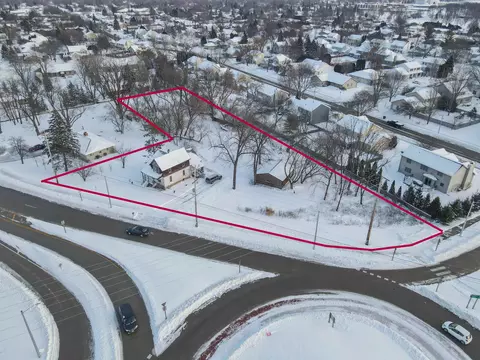 1290 W Winneconne Ave, Neenah, WI 54956