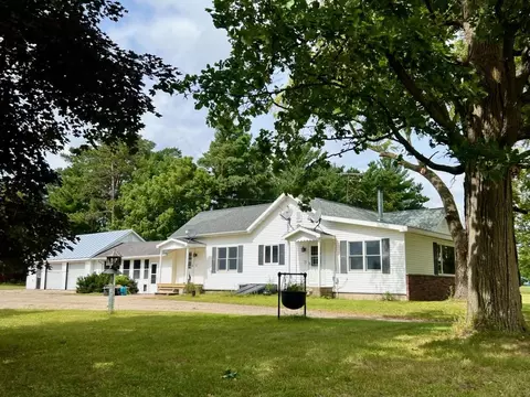 n1053 Wisconsin 22, Waupaca, WI 54981