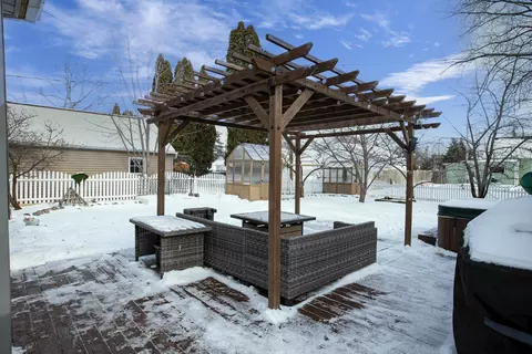 Exterior - 1910 N Lawe St, Appleton, WI 54911 photo 5 of 11