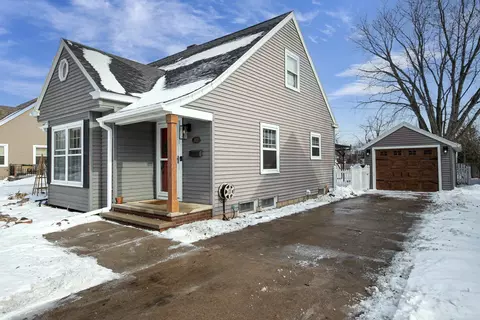 Exterior - 1910 N Lawe St, Appleton, WI 54911 photo 4 of 11