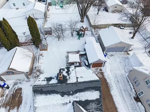 View/Area - 1910 N Lawe St, Appleton, WI 54911 photo 3 of 14
