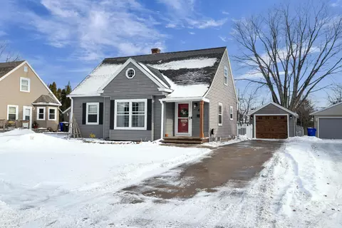 1910 N Lawe St, Appleton, WI 54911