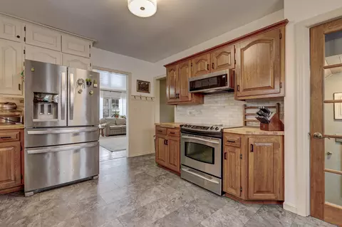 Kitchen - 1910 N Lawe St, Appleton, WI 54911 photo 3 of 3