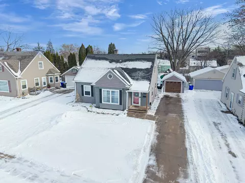 View/Area - 1910 N Lawe St, Appleton, WI 54911 photo 1 of 14