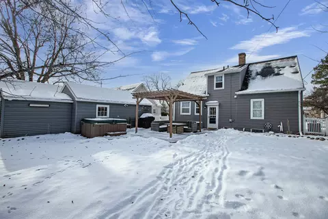 Exterior - 1910 N Lawe St, Appleton, WI 54911 photo 10 of 11
