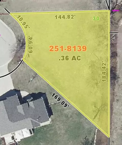 woodside circle, Marinette, WI 54143