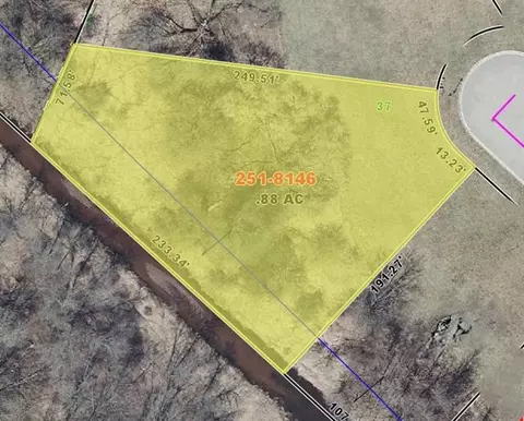 woodside circle, Marinette, WI 54143