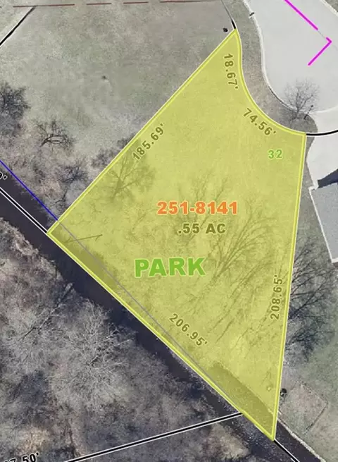 woodside circle, Marinette, WI 54143