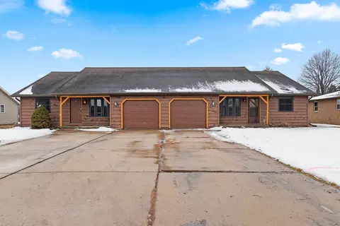 2774 Finger Rd, Green Bay, WI 54311