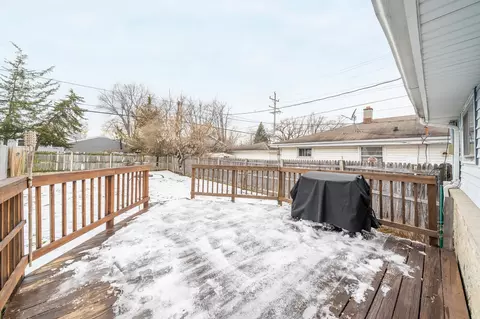 Exterior - 407 E Calumet St, Appleton, WI 54915 photo 3 of 7