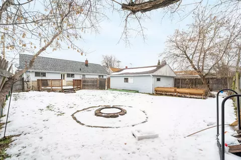 Exterior - 407 E Calumet St, Appleton, WI 54915 photo 5 of 7