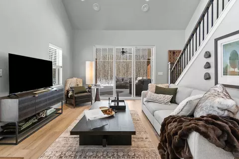 Living - 101 Timber Run, Crivitz, WI 54114 photo 2 of 6