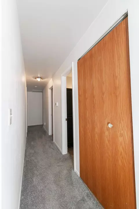 Entry Way - 1235 E Sylvan Ave, Appleton, WI 54915 photo 1 of 1
