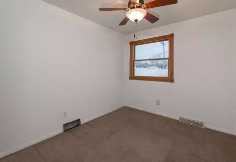 Bedroom - 1235 E Sylvan Ave, Appleton, WI 54915 photo 6 of 7