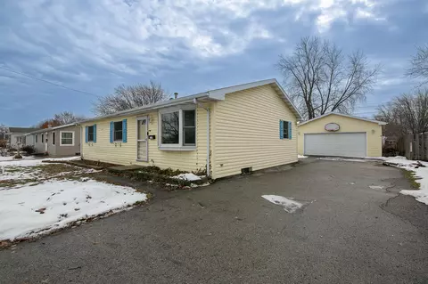1235 E Sylvan Ave, Appleton, WI 54915
