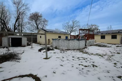 Exterior - 1235 E Sylvan Ave, Appleton, WI 54915 photo 3 of 3