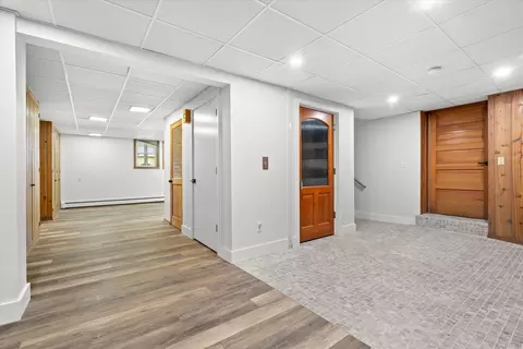 Entry Way - 6600 N Ballard Rd, Appleton, WI 54913 photo 8 of 8