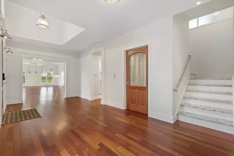 Entry Way - 6600 N Ballard Rd, Appleton, WI 54913 photo 1 of 8