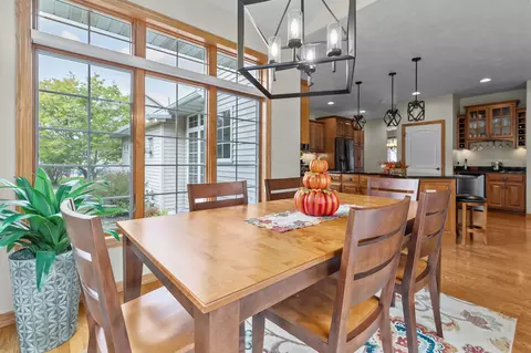 Dining - 217 E Wentworth Ln, Appleton, WI 54913 photo 4 of 4