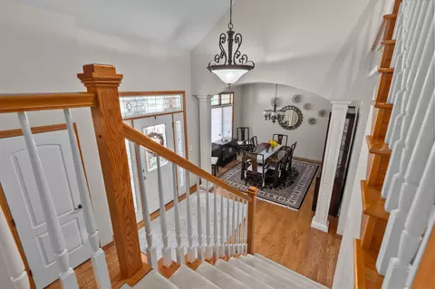 Entry Way - 217 E Wentworth Ln, Appleton, WI 54913 photo 7 of 8