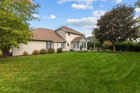 Exterior - 217 E Wentworth Ln, Appleton, WI 54913 photo 14 of 22