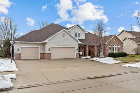 Exterior - 217 E Wentworth Ln, Appleton, WI 54913 photo 3 of 22