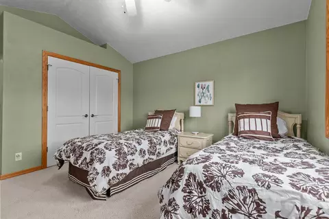 Bedroom - 217 E Wentworth Ln, Appleton, WI 54913 photo 7 of 7