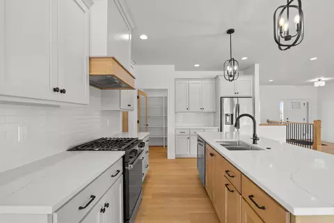 Kitchen - 113 Beckerae Ct, Wrightstown, WI 54180 photo 2 of 2