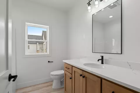Bath - 113 Beckerae Ct, Wrightstown, WI 54180 photo 6 of 7