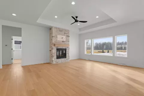 Living - 113 Beckerae Ct, Wrightstown, WI 54180 photo 3 of 4